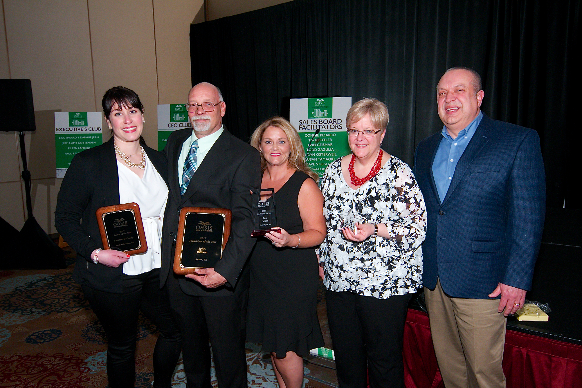 Oasis Senior Advisors awards franchisees for successful 2017