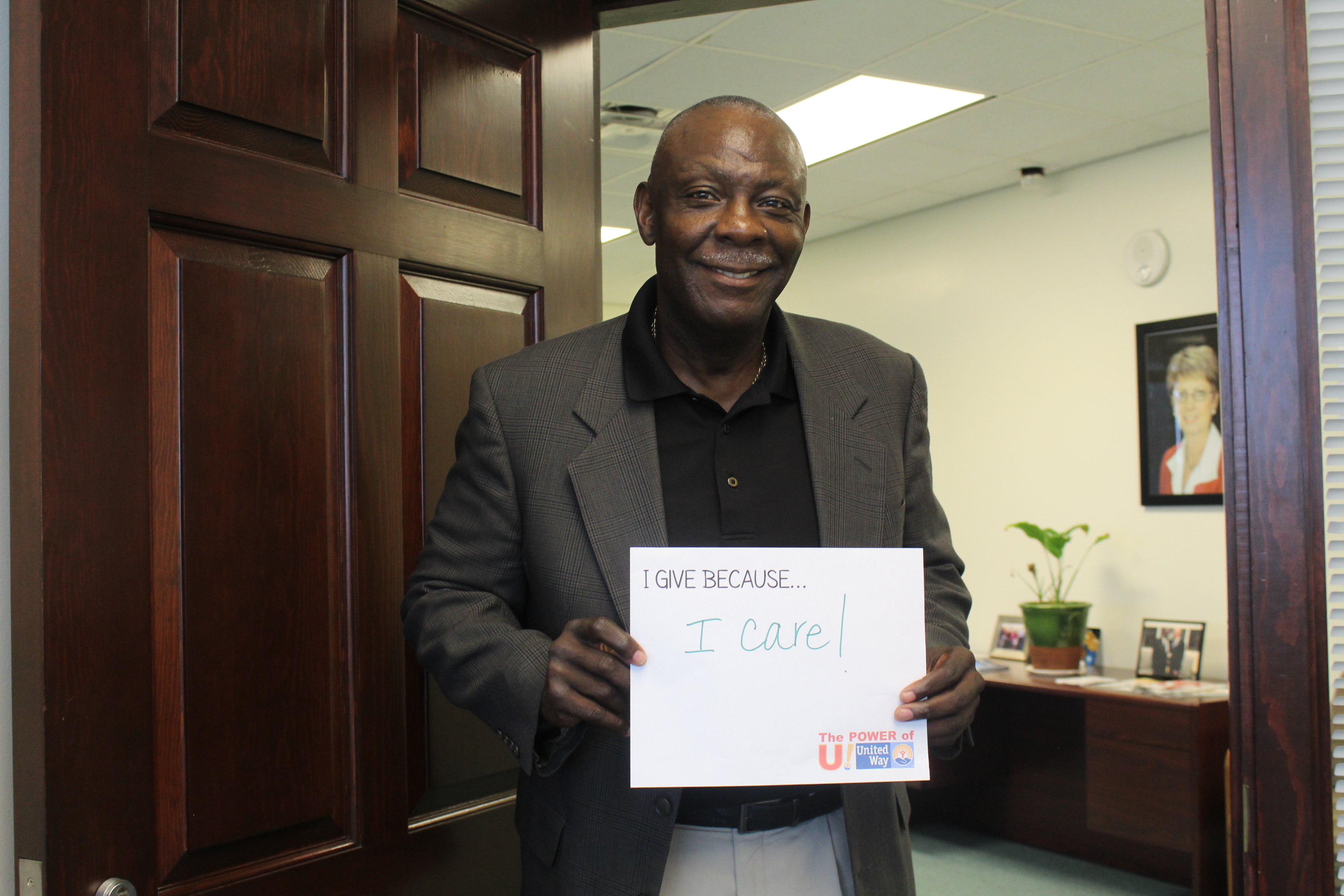 Lee County Tax Collector beats United Way fundraising goal