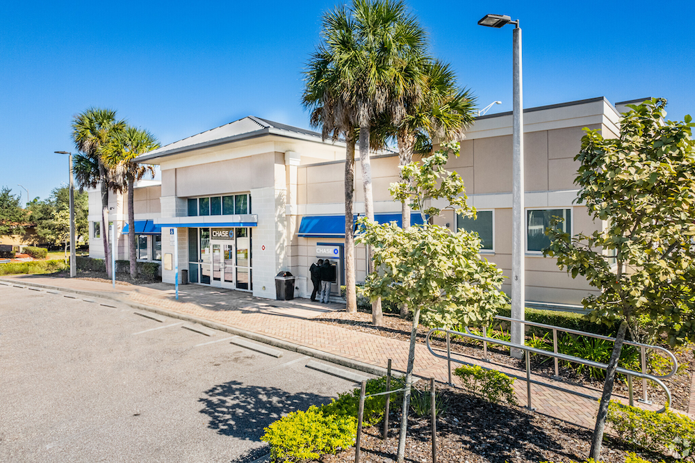Cushman & Wakefield | Commercial Property Southwest Florida brokers $3.875M sale of investment property in Naples